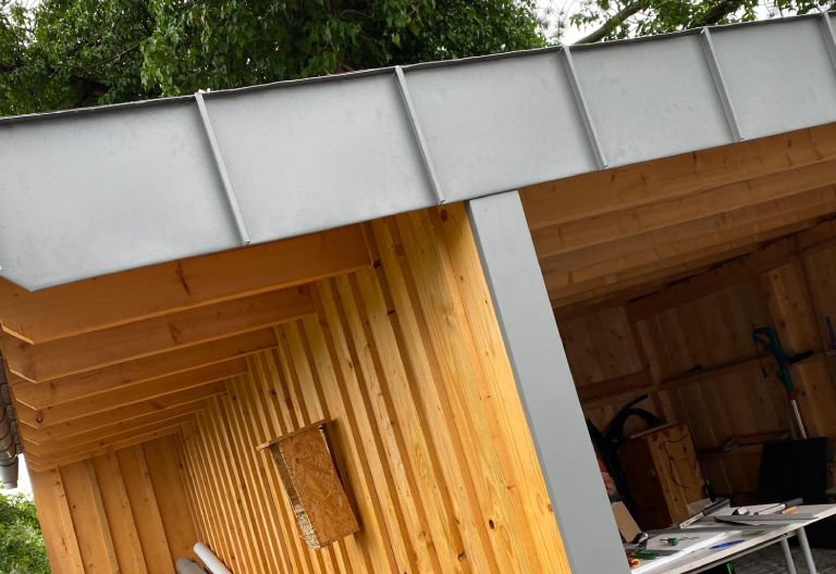 Zu sehen ist eine Umsetzung von Firstetage Leverkusen im Carportbau.